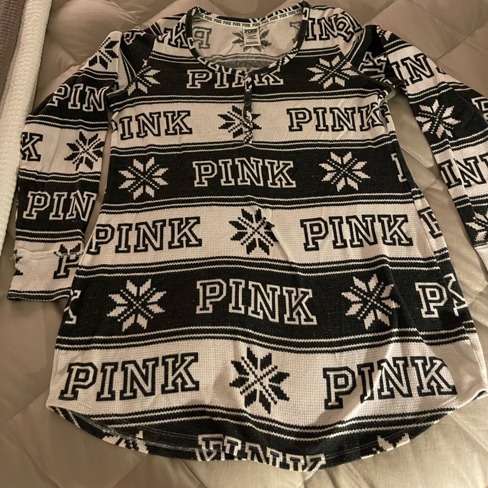 Victoria’s Secret PINK night shirt
